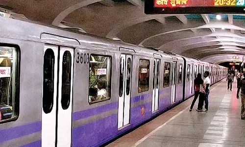 मेट्रो की पटरियों पर पानी क्यों है? मेट्रो की पटरियों पर पानी क्यों है?
