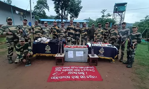 Baliguda: कंधमाल में नक्सली ठिकाने का पता चला Baliguda: कंधमाल में नक्सली ठिकाने का पता चला