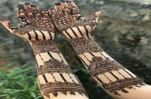 Teej Special Mehndi Designs:हरियाली तीज पर दिखें सबसे खूबसूरत, ट्राई करें ये लेटेस्ट बैक और फ्रंट हैंड मेहंदी डिजाइन Teej Special Mehndi Designs:हरियाली तीज पर दिखें सबसे खूबसूरत, ट्राई करें ये लेटेस्ट बैक और फ्रंट हैंड मेहंदी डिजाइन