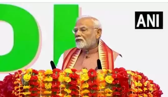 पीएम मोदी ने त्रिनिदाद और टोबैगो में भारतीयों को किया संबोधित पीएम मोदी ने त्रिनिदाद और टोबैगो में भारतीयों को किया संबोधित