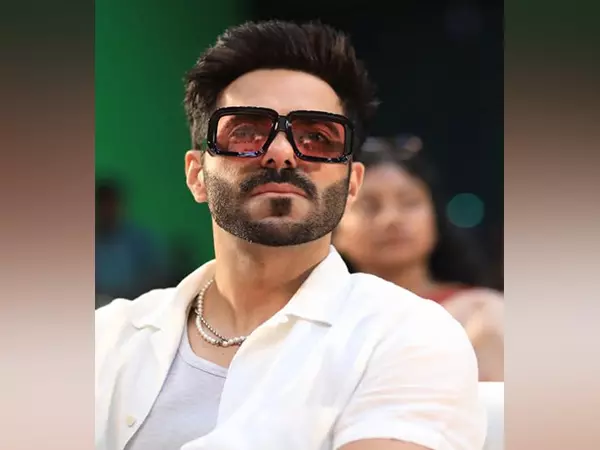 अपारशक्ति खुराना अपनी Tamil डेब्यू रूट - रनिंग आउट ऑफ टाइम को लेकर उत्साहित अपारशक्ति खुराना अपनी Tamil डेब्यू रूट - रनिंग आउट ऑफ टाइम को लेकर उत्साहित