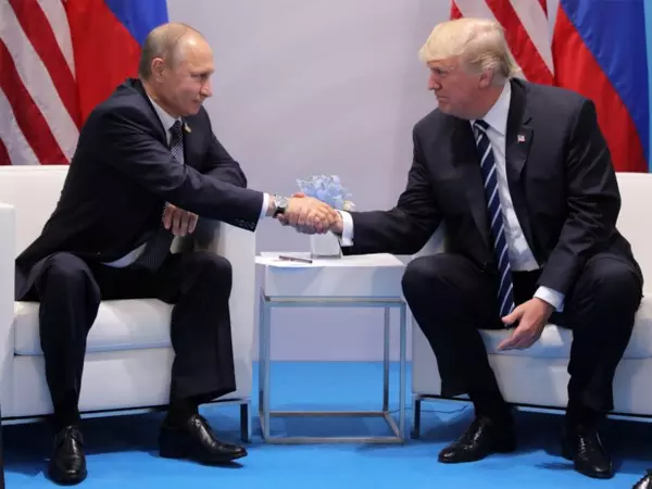Putin ने ट्रंप से कहा- यूक्रेन में अपने लक्ष्यों से रूस पीछे नहीं हटेगा Putin ने ट्रंप से कहा- यूक्रेन में अपने लक्ष्यों से रूस पीछे नहीं हटेगा