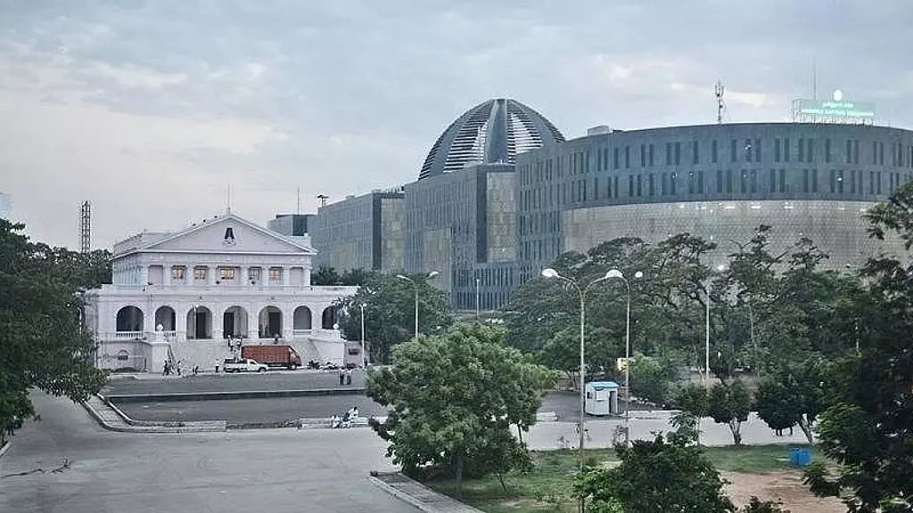 Tamil Nadu : ओमान्थुर सरकारी अस्पताल को रक्त विश्लेषक दान किया गया Tamil Nadu : ओमान्थुर सरकारी अस्पताल को रक्त विश्लेषक दान किया गया