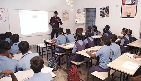 सरकारी स्कूलों के अधिकाधिक छात्रों को खेल प्रतियोगिताओं में शामिल किया जाना चाहिए: शिक्षा विभाग सरकारी स्कूलों के अधिकाधिक छात्रों को खेल प्रतियोगिताओं में शामिल किया जाना चाहिए: शिक्षा विभाग