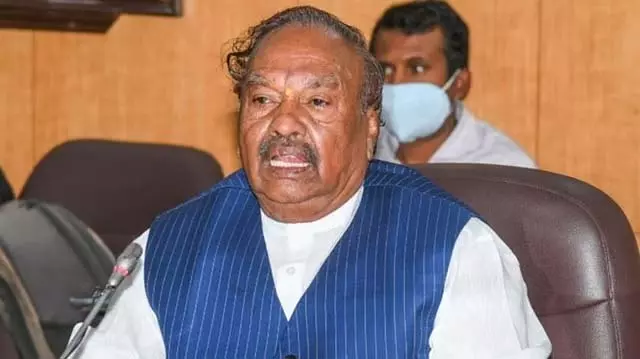 लोकायुक्त ने पूर्व DCM केएस ईश्वरप्पा, बेटे और बहू को झटका दिया: FIR दर्ज लोकायुक्त ने पूर्व DCM केएस ईश्वरप्पा, बेटे और बहू को झटका दिया: FIR दर्ज