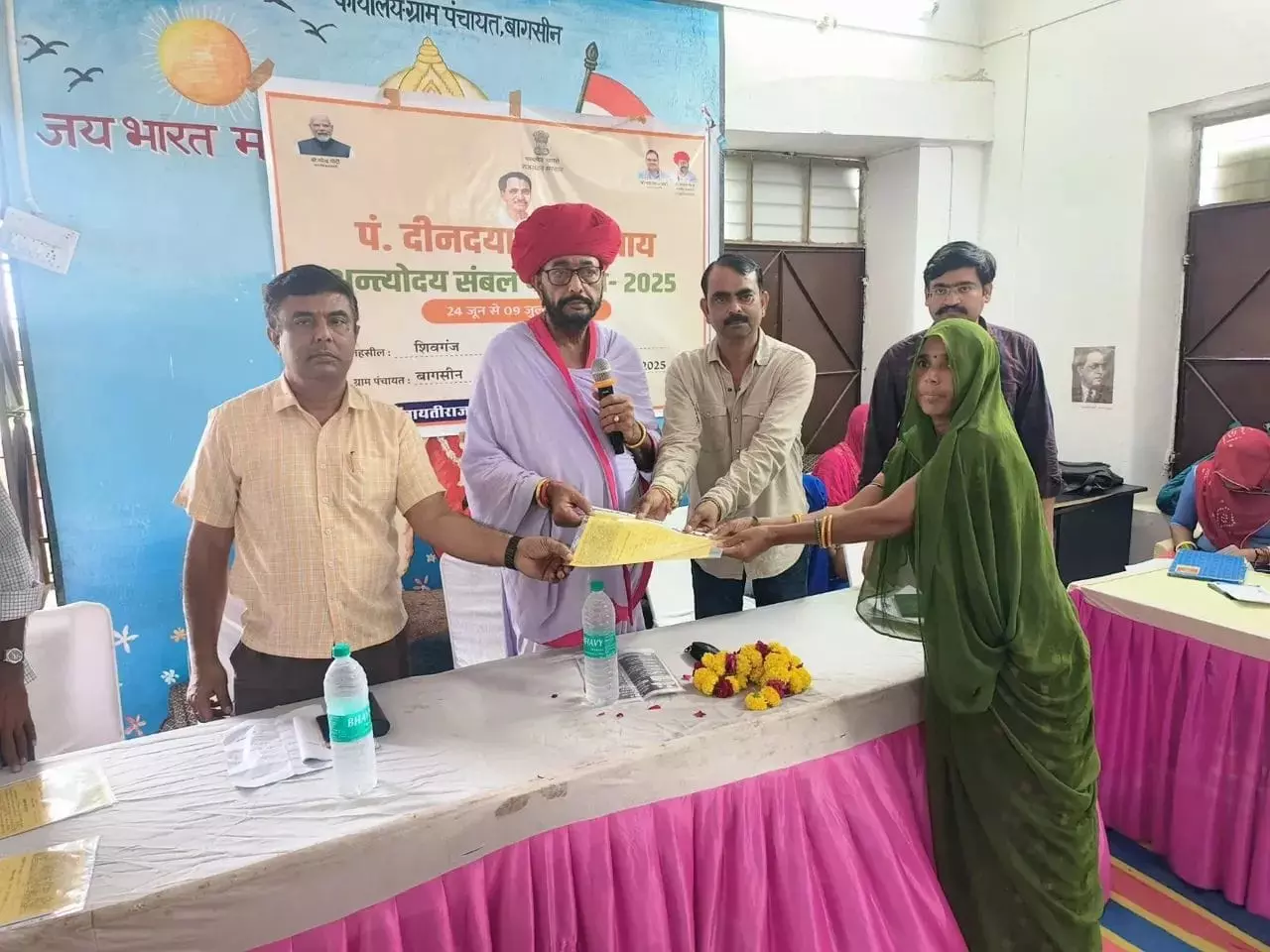 Jaipur: ग्रामीण विकास एवं पंचायतीराज राज्यमंत्री ने किया शिविरों का अवलोकन Jaipur: ग्रामीण विकास एवं पंचायतीराज राज्यमंत्री ने किया शिविरों का अवलोकन