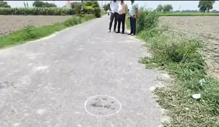 हत्याकांड: पुलिस ने दो बदमाशों को मुठभेड़ के बाद गिरफ्तार किया हत्याकांड: पुलिस ने दो बदमाशों को मुठभेड़ के बाद गिरफ्तार किया