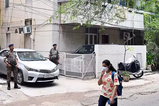 प्रवर्तन निदेशालय ने Jharkhand के पूर्व मंत्री की संपत्तियों पर छापे मारे प्रवर्तन निदेशालय ने Jharkhand के पूर्व मंत्री की संपत्तियों पर छापे मारे