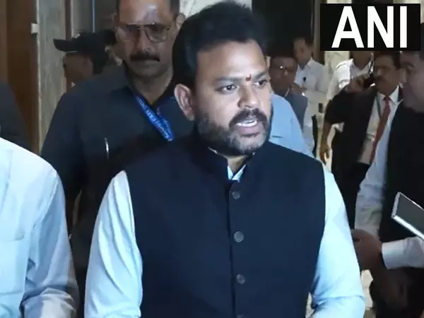 पहाड़ी राज्यों में हेलीपोर्ट के विस्तार की योजना: केंद्रीय मंत्री Ram Mohan Naidu पहाड़ी राज्यों में हेलीपोर्ट के विस्तार की योजना: केंद्रीय मंत्री Ram Mohan Naidu