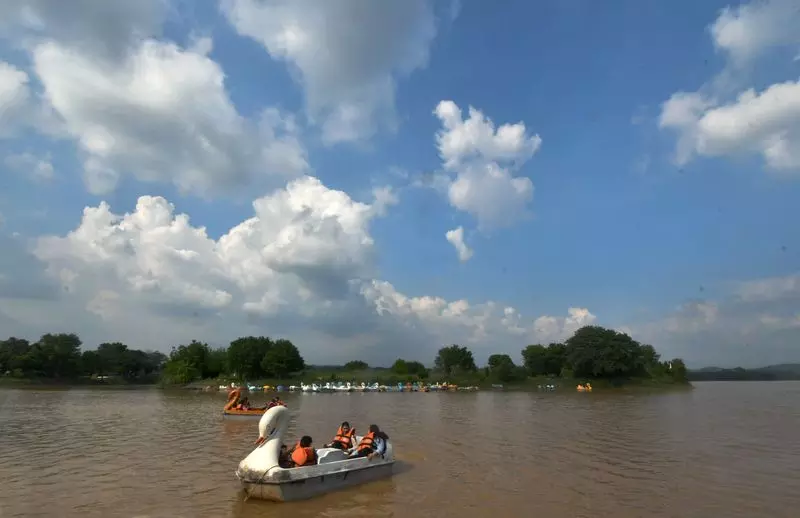 IMD ने चंडीगढ़ में 9 जुलाई तक भारी बारिश की आशंका के मद्देनजर कई अलर्ट जारी IMD ने चंडीगढ़ में 9 जुलाई तक भारी बारिश की आशंका के मद्देनजर कई अलर्ट जारी