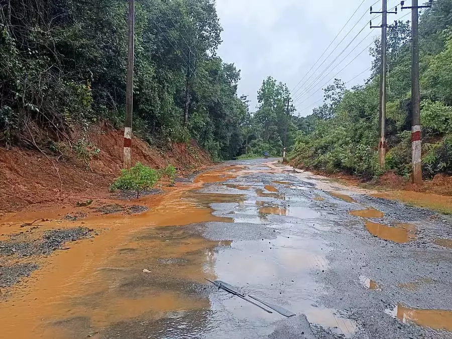 Siddapur : ढहने का ख़तरा भुवनगिरि को Siddapur : ढहने का ख़तरा भुवनगिरि को