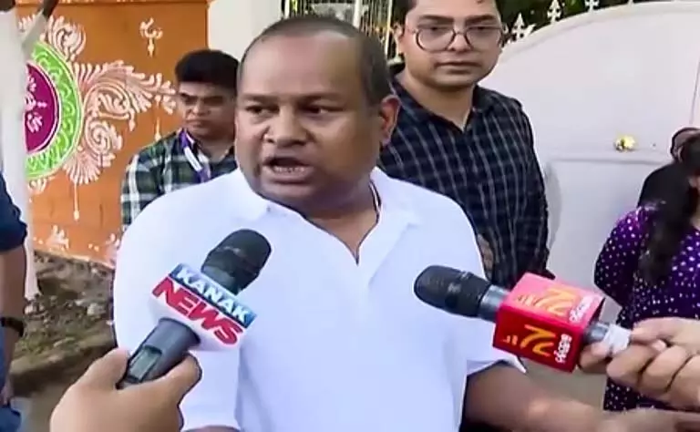 Odisha: नौकरशाह बिष्णुपद सेठी को 8 जुलाई तक गिरफ्तारी से राहत मिली Odisha: नौकरशाह बिष्णुपद सेठी को 8 जुलाई तक गिरफ्तारी से राहत मिली