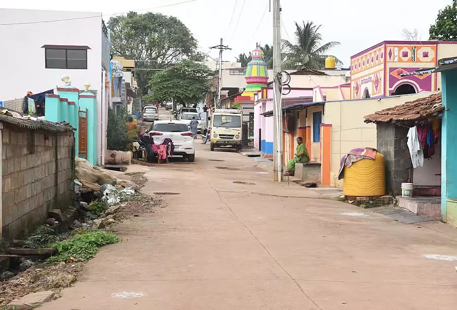 Dharwad: सड़क विकास, आंगनवाड़ी भवन निर्माण Dharwad: सड़क विकास, आंगनवाड़ी भवन निर्माण