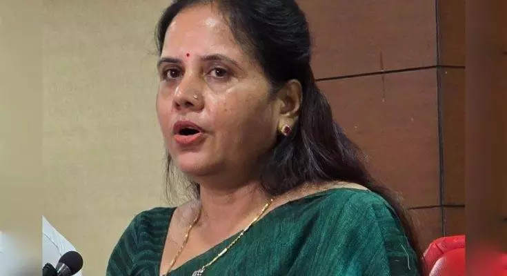 मेयर मीनल चौबे ने अधिकारियों को दिए निर्देश : प्रथम बार चेतावनी और समझाईश के बाद ही करें अर्थदंड मेयर मीनल चौबे ने अधिकारियों को दिए निर्देश : प्रथम बार चेतावनी और समझाईश के बाद ही करें अर्थदंड