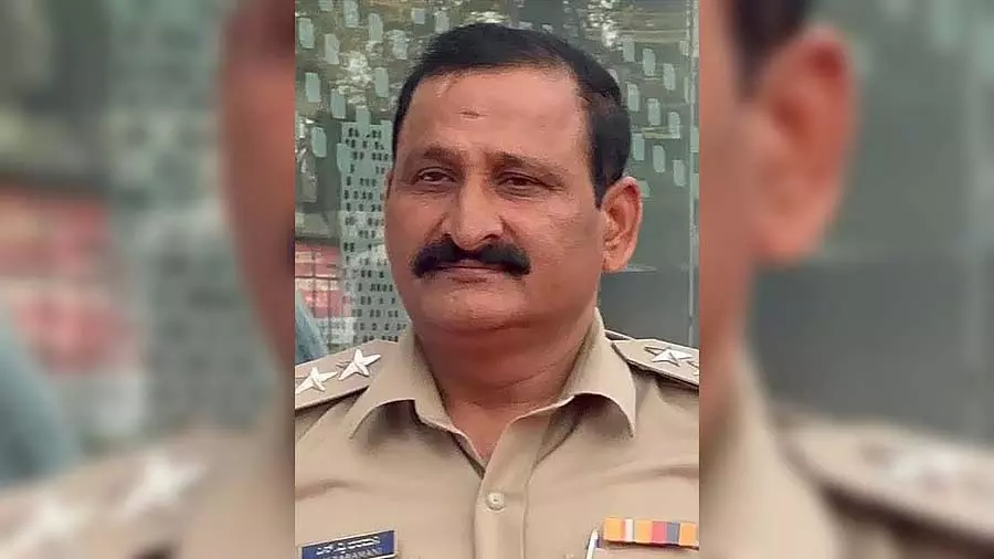 Karnataka: मुख्यमंत्री सिद्धारमैया द्वारा हाथ उठाने से मैं स्तब्ध रह गया Karnataka: मुख्यमंत्री सिद्धारमैया द्वारा हाथ उठाने से मैं स्तब्ध रह गया