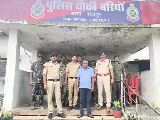 पहाड़ी कोरवा आत्महत्या मामले में आरोपी गिरफ्तार पहाड़ी कोरवा आत्महत्या मामले में आरोपी गिरफ्तार