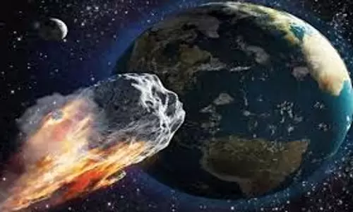 Science: सौरमंडल की सीमाएं तोड़कर घुसा एक विचित्र धूमकेतु, नासा ने किया सनसनीखेज खुलासा, दुनिया में ऐसा सिर्फ तीसरी बार हुआ है Science: सौरमंडल की सीमाएं तोड़कर घुसा एक विचित्र धूमकेतु, नासा ने किया सनसनीखेज खुलासा, दुनिया में ऐसा सिर्फ तीसरी बार हुआ है