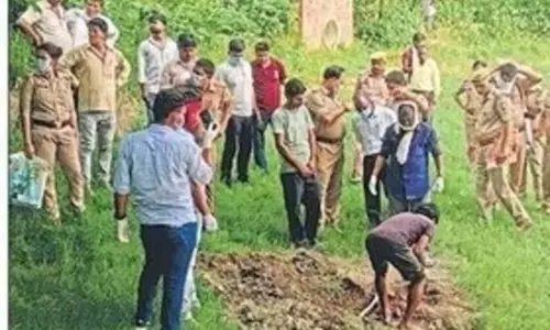 लाश तालाब किनारे जमीन अंदर मिली, मृतका के माता-पिता गिरफ्तार
