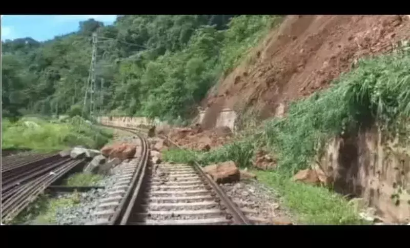 Assam: दीमा हसाओ में भूस्खलन से रेल सेवाएं बाधित
