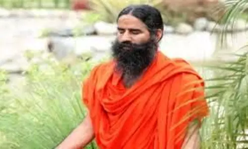 Health: मौसम में बदलाव के कारण तेजी से फैलता है वायरल बैक्टीरियल संक्रमण, बाबा रामदेव बता रहे हैं बचाव के बेहतरीन योगिक उपाय