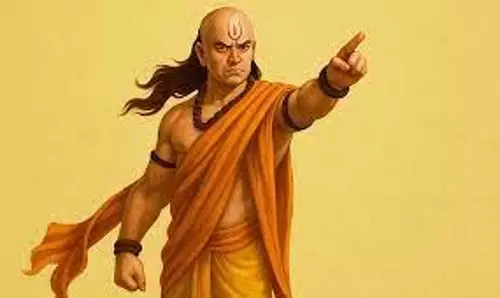 Chanakya Niti:आचार्य चाणक्य के 5 मंत्र, जो हर छात्र को बना सकते हैं सफल नेता Chanakya Niti:आचार्य चाणक्य के 5 मंत्र, जो हर छात्र को बना सकते हैं सफल नेता
