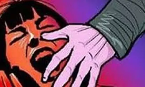 Tamil Nadu : विज्ञान शिक्षक द्वारा स्कूली छात्राओं का यौन उत्पीड़न Tamil Nadu : विज्ञान शिक्षक द्वारा स्कूली छात्राओं का यौन उत्पीड़न