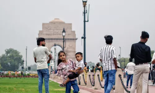 दिल्ली-एनसीआर में उमस से लोग परेशान, आईएमडी ने बारिश को लेकर दिया अपडेट दिल्ली-एनसीआर में उमस से लोग परेशान, आईएमडी ने बारिश को लेकर दिया अपडेट