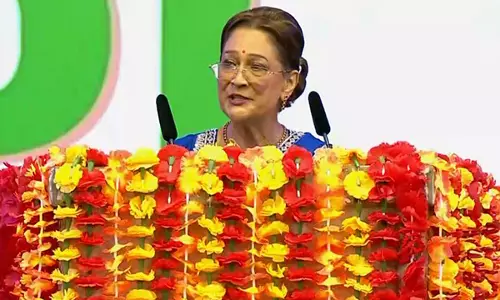 त्रिनिदाद और टोबैगो के प्रधानमंत्री ने PM Modi के नेतृत्व की प्रशंसा की त्रिनिदाद और टोबैगो के प्रधानमंत्री ने PM Modi के नेतृत्व की प्रशंसा की