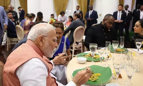 PM Modi ने त्रिनिदाद-टोबैगो में जो सोहारी पत्ता चखा, उसकी विशेषता क्या है? PM Modi ने त्रिनिदाद-टोबैगो में जो सोहारी पत्ता चखा, उसकी विशेषता क्या है?
