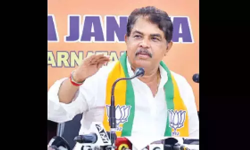 पिछले 15 महीनों में राज्य में 1,180 किसानों ने आत्महत्या की: BJP पिछले 15 महीनों में राज्य में 1,180 किसानों ने आत्महत्या की: BJP
