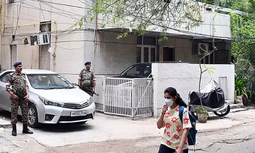 प्रवर्तन निदेशालय ने Jharkhand के पूर्व मंत्री की संपत्तियों पर छापे मारे