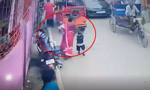 भीड़ में चेन स्नैचिंग, 9 महीने की बच्ची को बनाया निशाना
