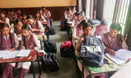 Punjab के सरकारी स्कूलों में प्रिंसिपल के 1,927 पदों में से 856 खाली Punjab के सरकारी स्कूलों में प्रिंसिपल के 1,927 पदों में से 856 खाली