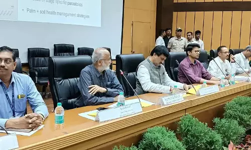नारियल रोग प्रबंधन: ग्राम पंचायत स्तर पर जागरूकता
