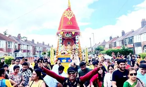 मैनचेस्टर में धूमधाम से मनाई गई रथ यात्रा