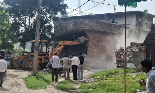 Karnal नगर निगम ने सरकारी जमीन पर बने अवैध निर्माणों को ध्वस्त किया Karnal नगर निगम ने सरकारी जमीन पर बने अवैध निर्माणों को ध्वस्त किया