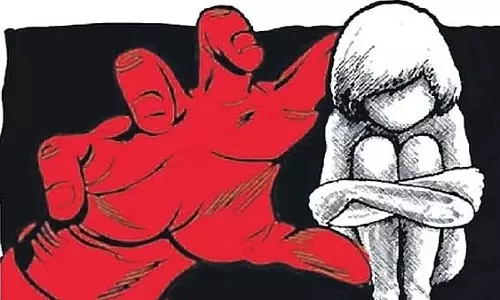 बांद्रा पुलिस ने स्कूली बच्चों के अपहरण की कोशिश करने के आरोप में दो महिलाओं पर मामला दर्ज किया बांद्रा पुलिस ने स्कूली बच्चों के अपहरण की कोशिश करने के आरोप में दो महिलाओं पर मामला दर्ज किया