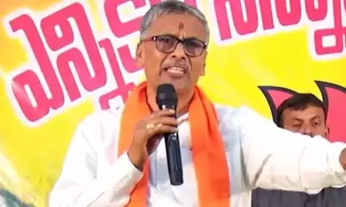 कांग्रेस-बीआरएस नदी जल मुद्दे पर नाटक में: NVSS प्रभाकर