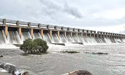Andhra : बाढ़ का पानी आने के कारण तुंगभद्रा बांध के 20 गेट ढाई फीट ऊपर उठाए जा रहे