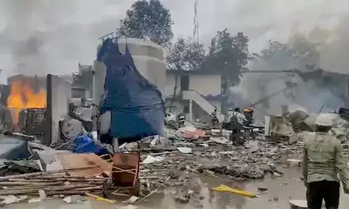 Telangana : सिगार फैक्ट्री में विस्फोट मरने वालों की संख्या बढ़कर 39 हुई