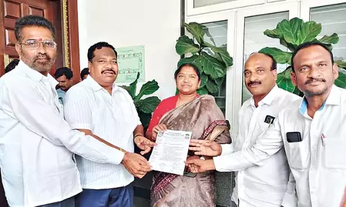 नया बालमृतम जल्द ही आ रहा है: Minister Seethakka