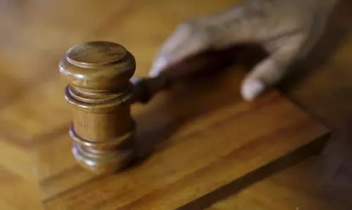 व्यापम घोटाला: 12 साल बाद फर्जी प्री-मेडिकल टेस्ट अभ्यर्थियों के खिलाफ मुकदमा शुरू होगा व्यापम घोटाला: 12 साल बाद फर्जी प्री-मेडिकल टेस्ट अभ्यर्थियों के खिलाफ मुकदमा शुरू होगा
