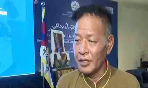 सिक्योंग पेनपा त्सेरिंग ने तिब्बतियों की धार्मिक स्वतंत्रता में हस्तक्षेप करने के चीन के इरादे पर सवाल उठाए