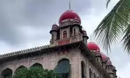 श्रीलक्ष्मी ने OMC मामले में आरोपमुक्त करने की मांग की श्रीलक्ष्मी ने OMC मामले में आरोपमुक्त करने की मांग की