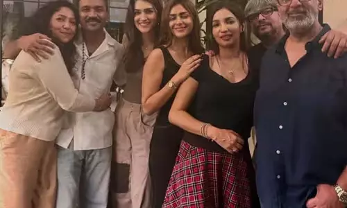 अभिनेत्रियों के साथ पार्टी करते नजर आए धनुष, तस्वीरें हुईं वायरल