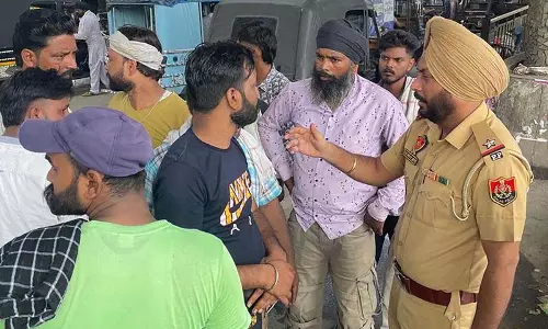Amritsar: शहर के बस स्टैंड पर विशेष तलाशी अभियान चलाया गया