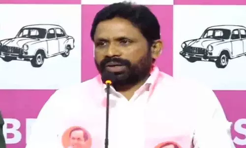 कांग्रेस के लिए धोखेबाज़... अध्यक्ष खड़गे धोखेबाज़ हैं: Errolla Srinivas कांग्रेस के लिए धोखेबाज़... अध्यक्ष खड़गे धोखेबाज़ हैं: Errolla Srinivas