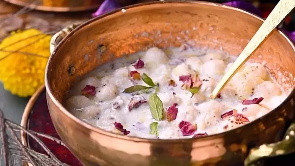 Sawan Special Bhog: भोलेनाथ को प्रिय हैं ये 5 भोग, सावन के महीने में जरूर करें अर्पित Sawan Special Bhog: भोलेनाथ को प्रिय हैं ये 5 भोग, सावन के महीने में जरूर करें अर्पित