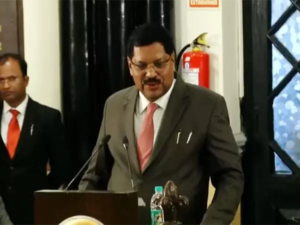 CJI BR Gavai ने कहा- योग्यता से कभी समझौता नहीं किया जाएगा CJI BR Gavai ने कहा- योग्यता से कभी समझौता नहीं किया जाएगा