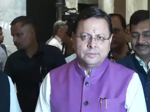 CM Dhami ने केंद्र से पर्वतीय राज्यों के लिए अलग से विमानन नीति बनाने का आग्रह किया CM Dhami ने केंद्र से पर्वतीय राज्यों के लिए अलग से विमानन नीति बनाने का आग्रह किया